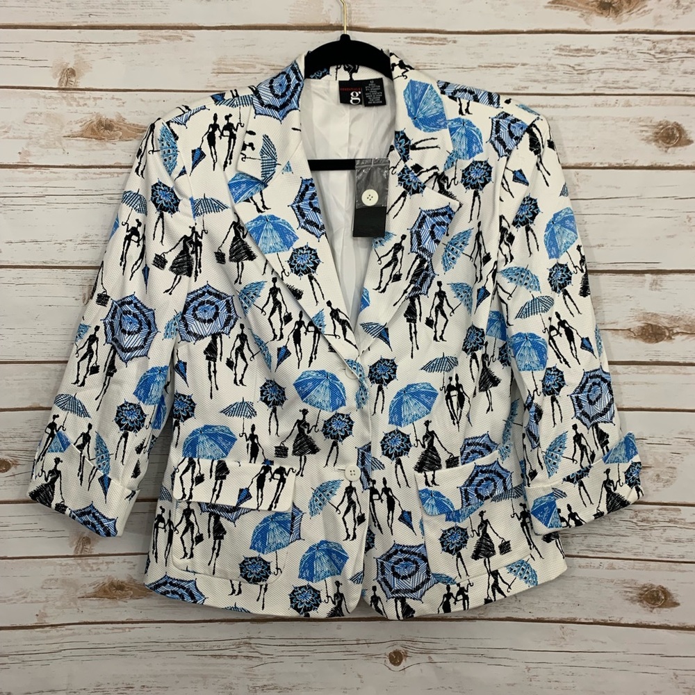 NWT Essentials White Umbrella Art Button B…
